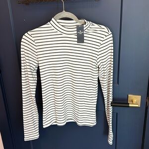 Abercrombie Kids Black & White Ribbed L/S Mock Neck Top Size 15/16 NWT
